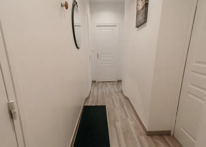 Apartment La Delahaye